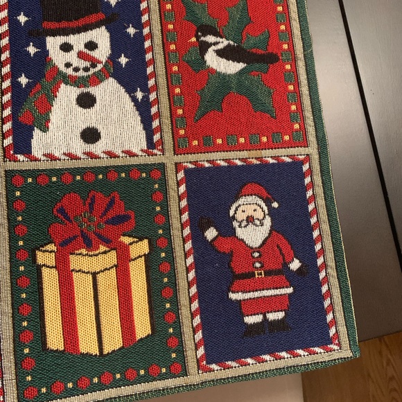 NWOT Christmas Tapestry Placemats (4) - Picture 3 of 6